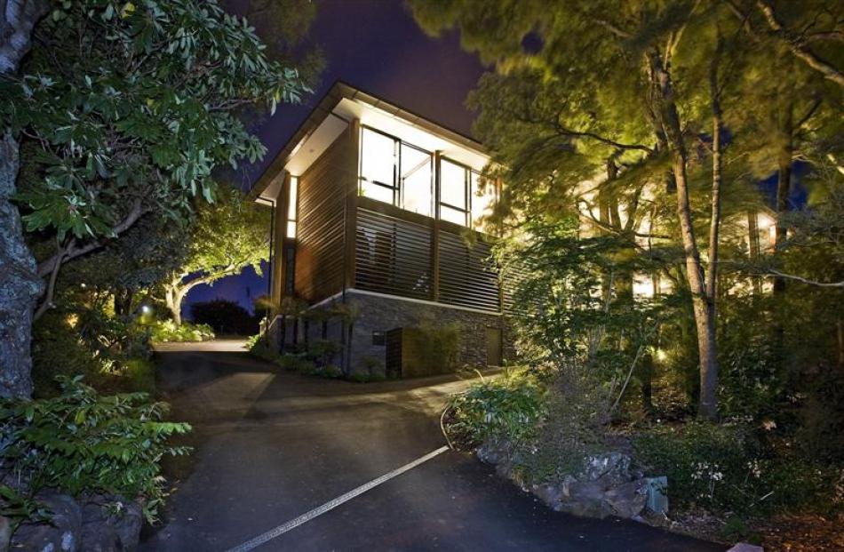 Sitting on a steep site, this Maori Hill home has bush-clad views over the Ross Creek valley....