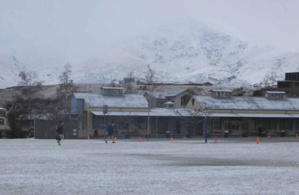 Snow meant a late start for pupils at Arrowtown school this morning. Photo Olivia Caldwell