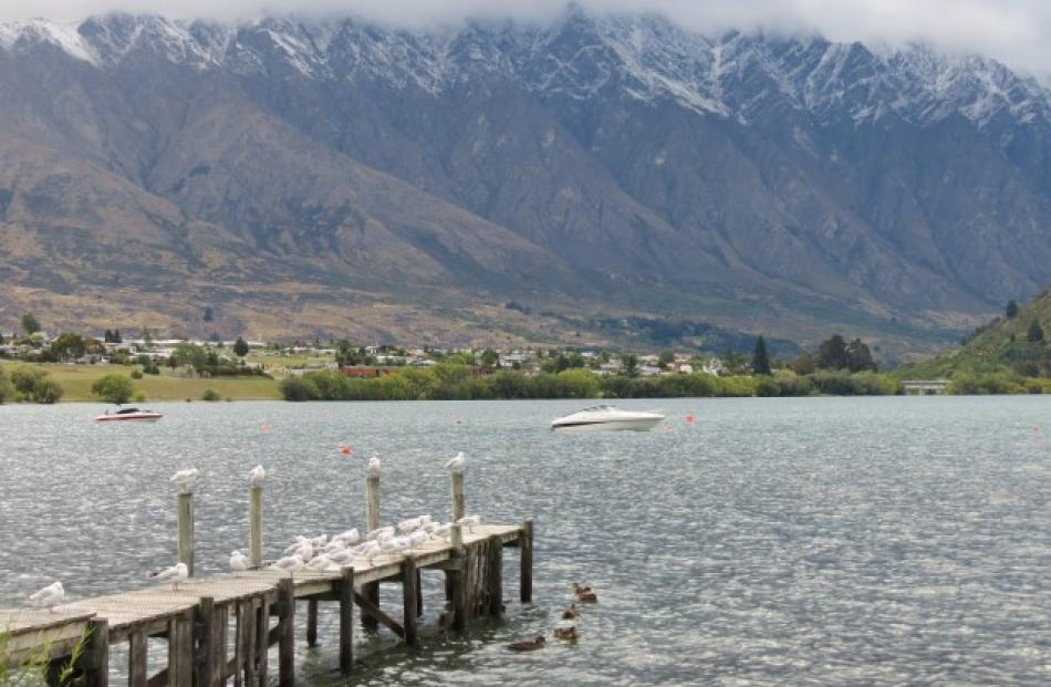 Snow on the Remarkables made for a cool start in Queenstown this morning. Photo James Beech