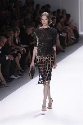 Metallic magic from Elie Tahari at New York Fashion Week. Photo Reuters.