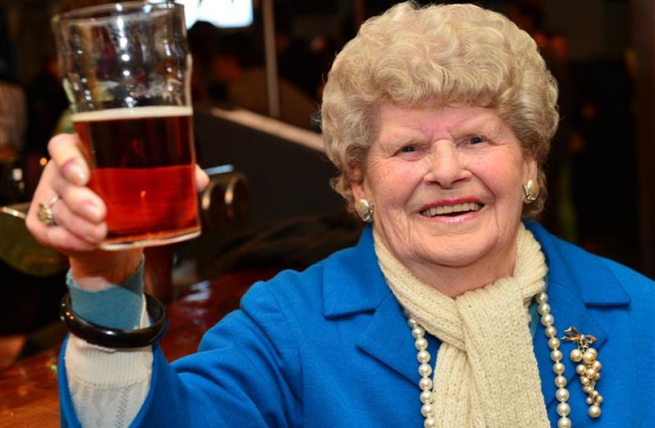 Sylvia De Jong (86), who shares a birthday with the pub's namesake.