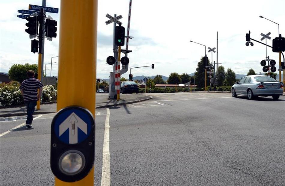 The Gladstone South/Gladstone North intersection is one of three intersections which will be ...