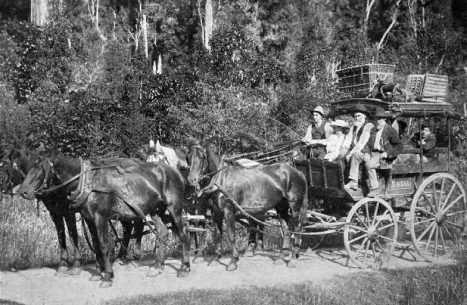 The mail coach makes a stop at Mt Hercules, 35 miles south of Ross, South Westland. - Otago...
