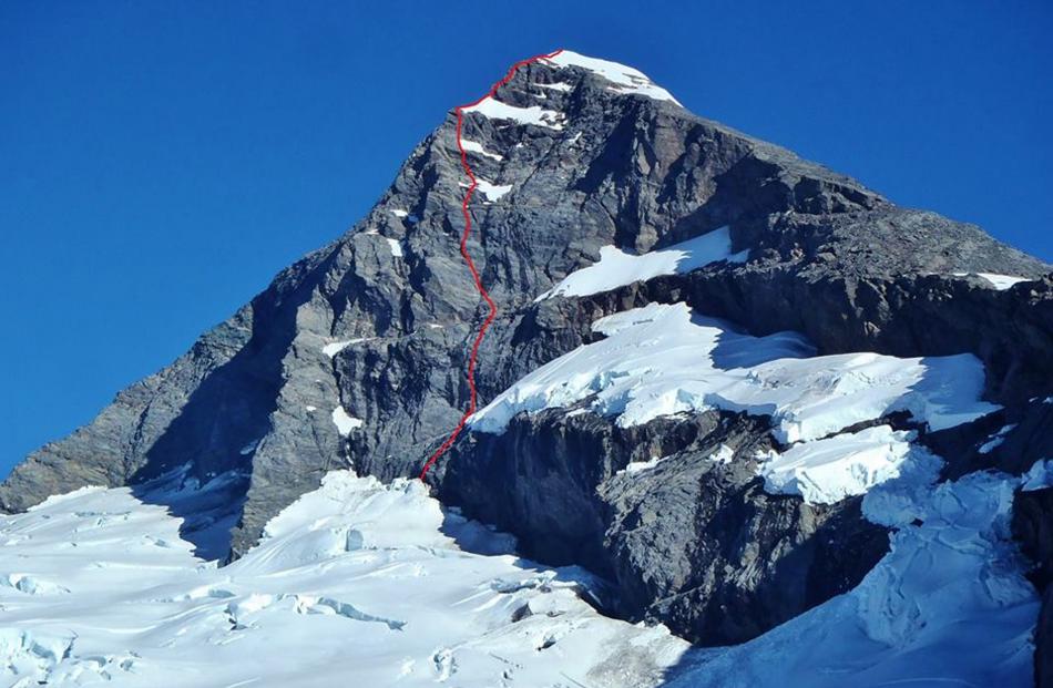 The new route in red up Mt Aspiring used by the mountaineers. Photo: Ben Dare