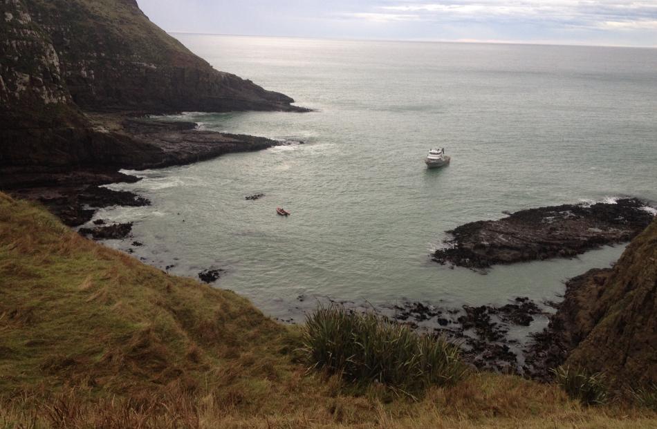 The police dive boat earlier this morning. Photo by Craig Baxter