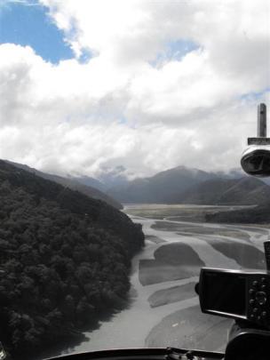 The view of the Landsborough River from the helicopter. Photos by Olivia Caldwell.
