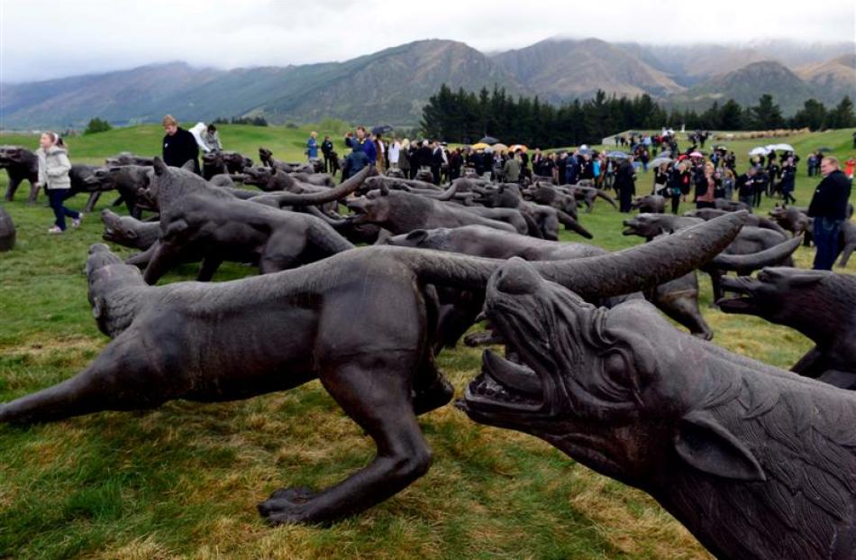 Wolf Coming, a sculpture of a huge pack of wolves, has arrived to grace The Hills golf course...