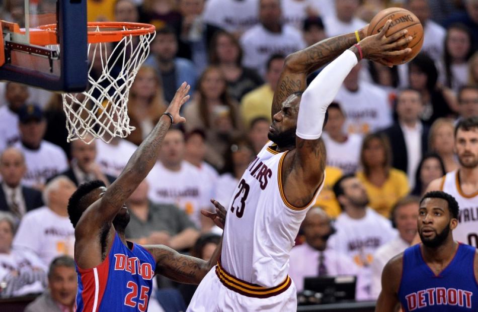 Basketball: James keeps coming in Cavs win Otago Daily Times Online News Basketball: James keeps coming in Cavs win Otago Daily Times Online News