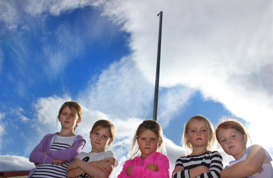 Pupils of Goldfields Primary School (from left) Madelyn Mitchell  (8), Evie King (5) , Kate Brown...