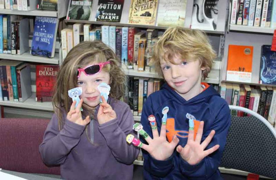 Willa (5) (left) and Jude (8) Moore, of Roxburgh.