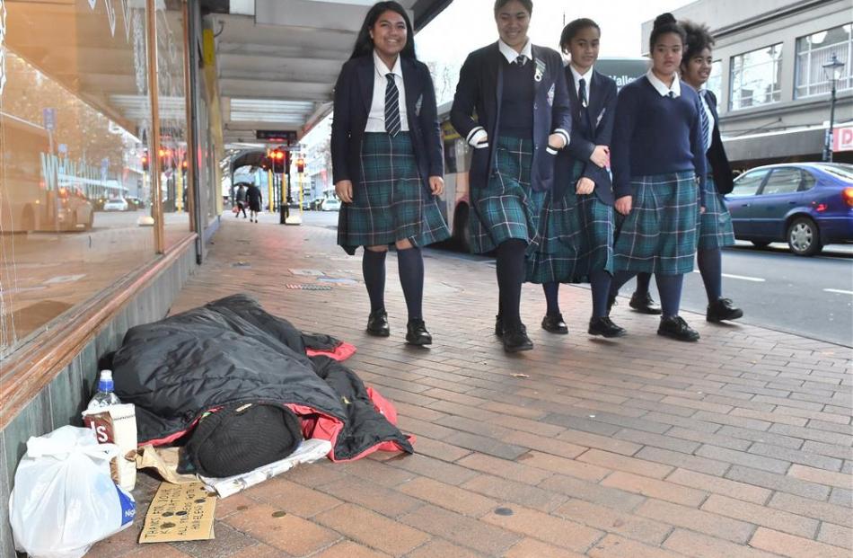 https://www.odt.co.nz/sites/default/files/styles/odt_story_slideshow/public/story/2016/07/otago_girls_high_school_pupils_from_left_loisi_afi_576bd04e9f.JPG