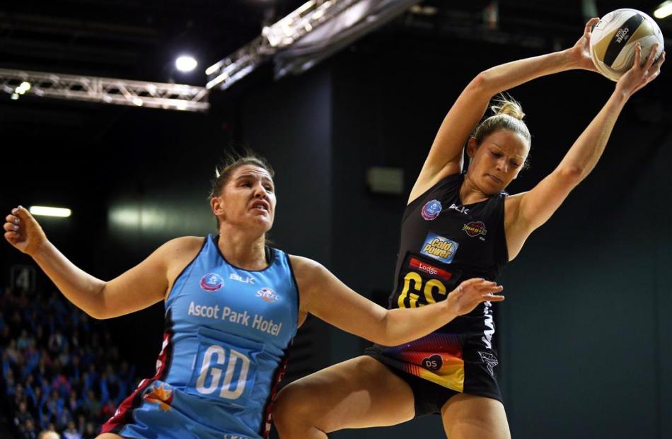 Southern Steel goal defence Te Huinga Selby-Rickit (left) is beaten to the ball by Waikato-Bay of...