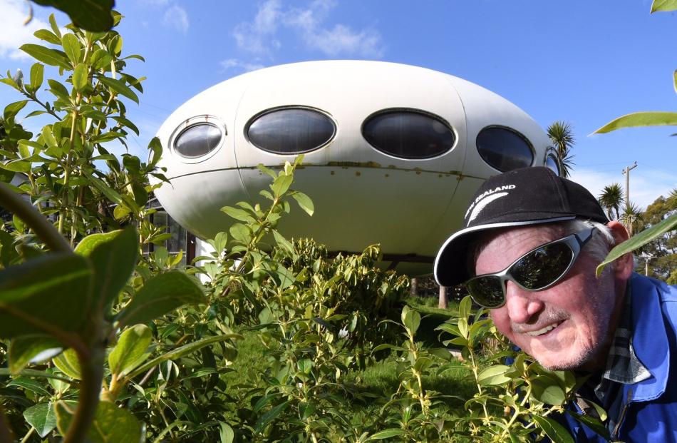 Seller hopes to keep 'UFO House' grounded | Otago Daily Times Online News Seller hopes to keep 'UFO House' grounded | Otago Daily Times Online News