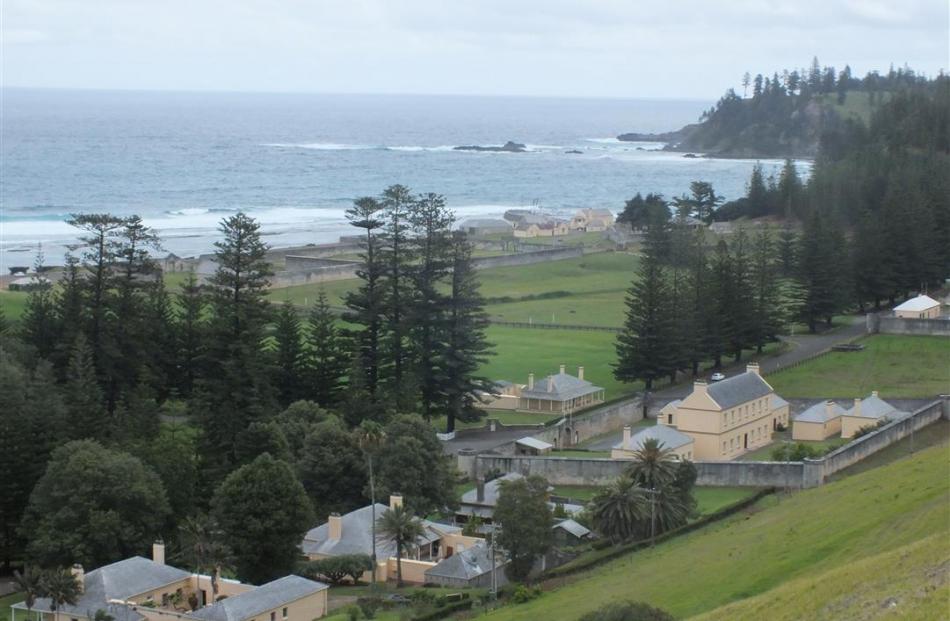 Quality Row from Norfolk Island’s Queen Elizabeth lookout.