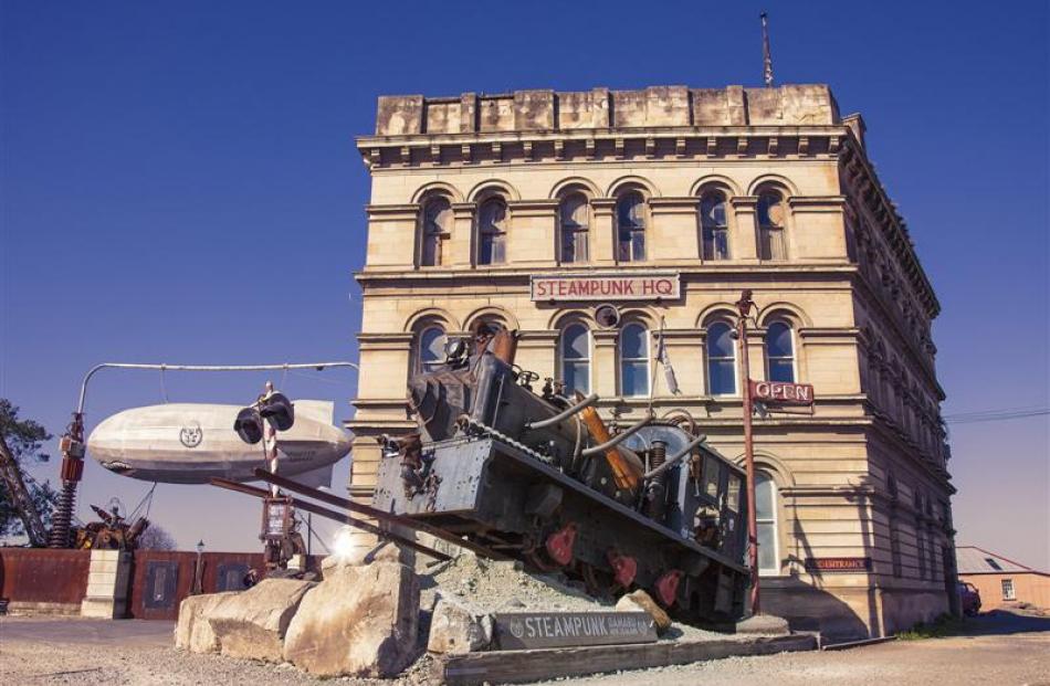 The Steampunk HQ gallery is filled with retro-futuristic sci-fi art, movies, sculpture, light and...