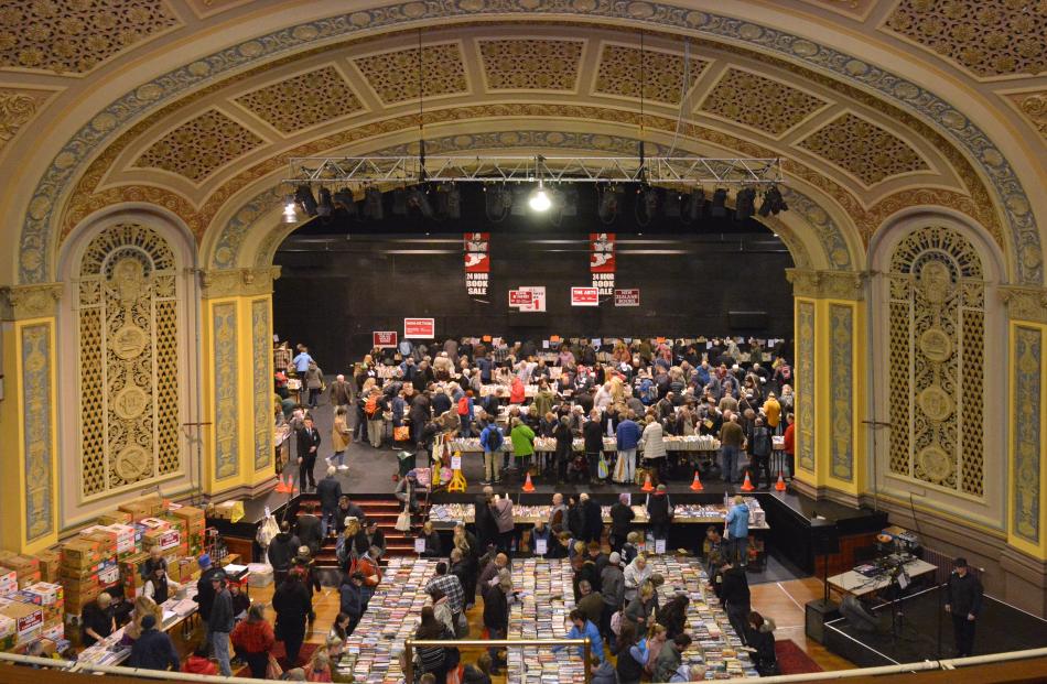 Book lovers pack out the Regent Theatre for the annual 24 Hour Book Sale. Photo: GERARD O'BRIEN
